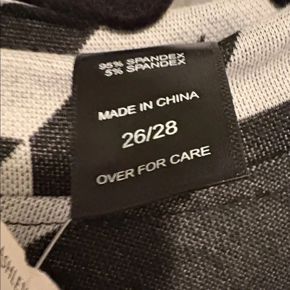 Ashley Stewart Black and Gray Houndstooth Dress Plus Size 26/28 - Picture 5 of 7